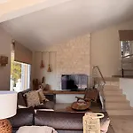 Casa Deusueno