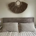 Casa Deusueno Willa